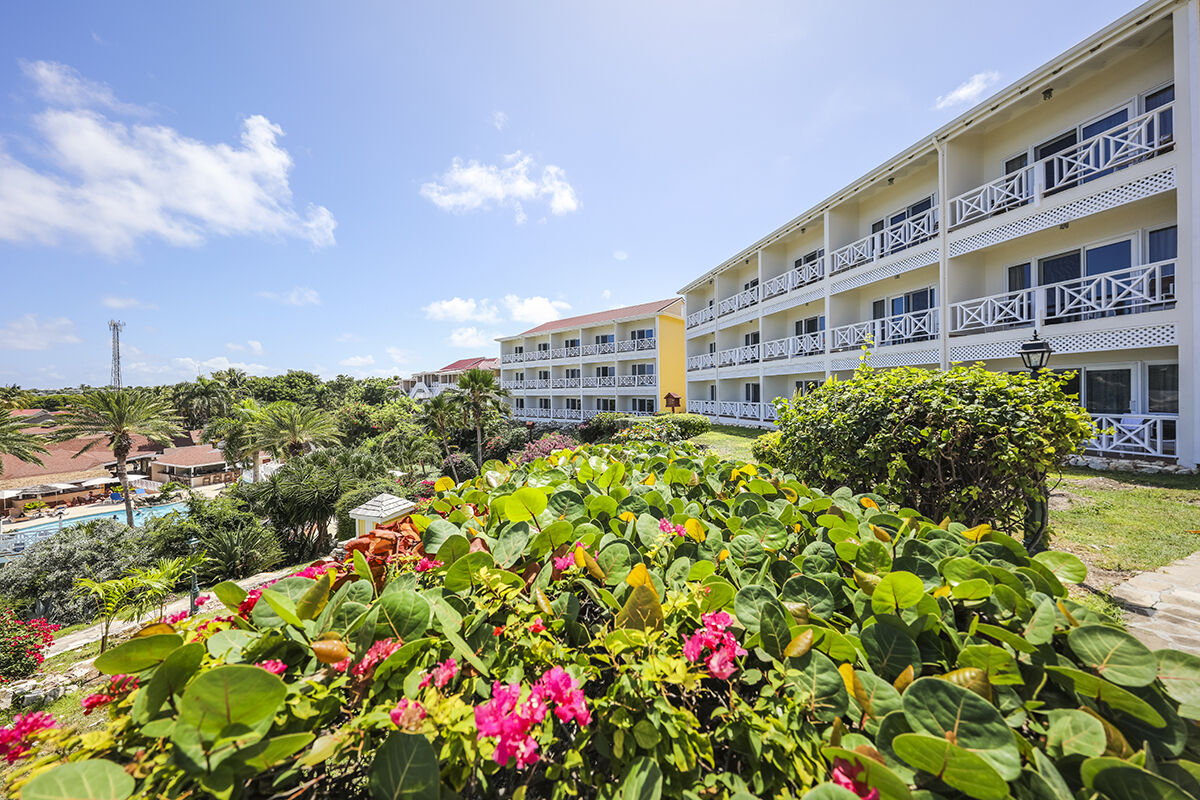 Pineapple Beach Club (Adults Only) Long Bay Exterior photo